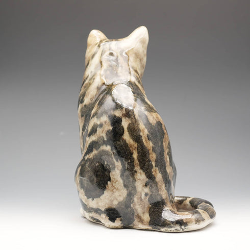 British Winstan Ray Kensington Cat Pheasant Pottery Figurine (Size 4)