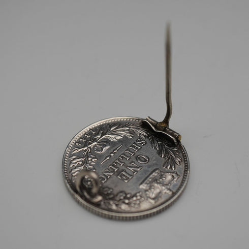 1884年 英国アンティーク ヴィクトリア女王 1シリング銀貨 ブローチ 6.2g