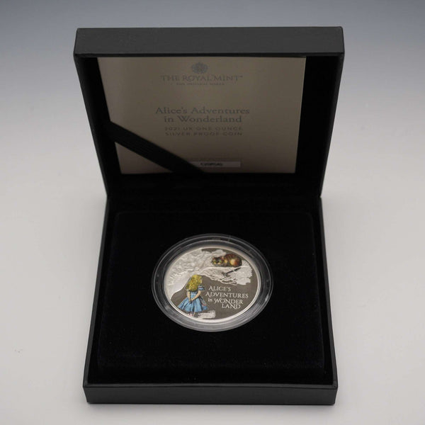 英國 2 英鎊紀念銀幣「愛麗絲夢遊仙境」1 盎司精鑄銀幣 RoyalMint 附盒裝與說明書