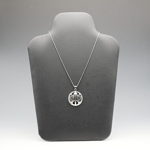British Vintage Sterling Silver Art Nouveau Round Pendant with Sterling Silver Chain Kit Heath