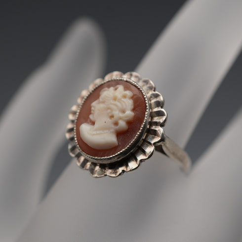 UK Vintage Sterling Silver Cameo Ring (US Size 7)