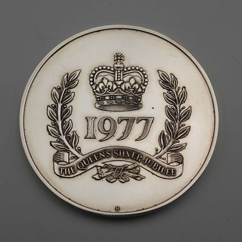 1977年 英国エリザベス2世女王 戴冠25周年 記念銀貨 45g Birmingham Mint ケース付