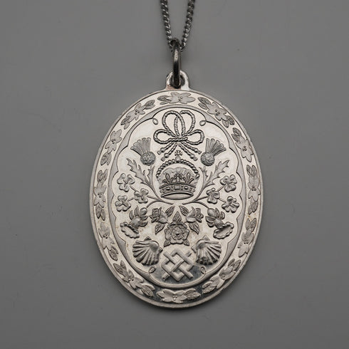 1981年 英國查爾斯王子大婚 純銀禧年吊墜 附純銀項鍊 共16.8克