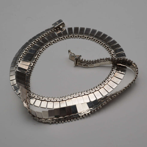 British Vintage Sterling Silver Flowing Plate Link Necklace 40cm 21g