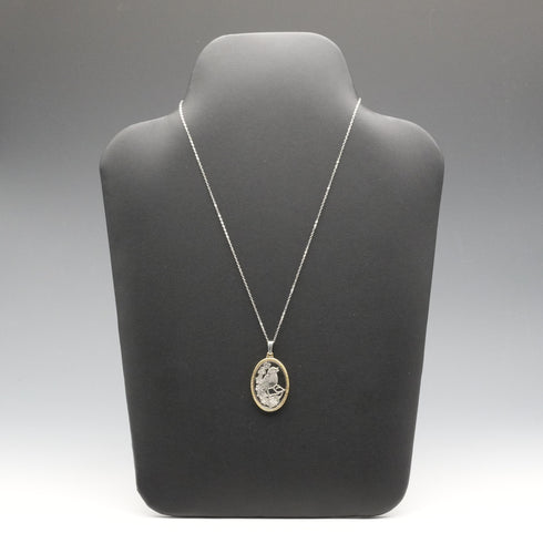 1977 Vintage British Sterling Silver Robin Relief Oval Pendant, 14g total, with Sterling Silver Chain
