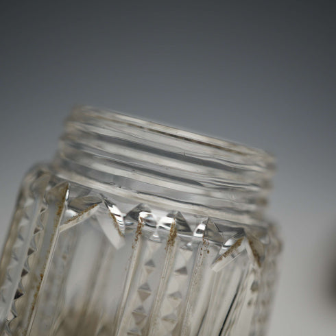 Azucarero antiguo inglés de 1907, cristal tallado y tapa de plata de ley, Robert Pringle