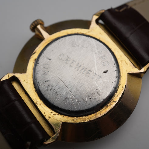 Reloj de pulsera para caballero, Garrard británico de alrededor de 1980, caja chapada en oro, mecánico de 17 rubíes, en buen estado de funcionamiento.