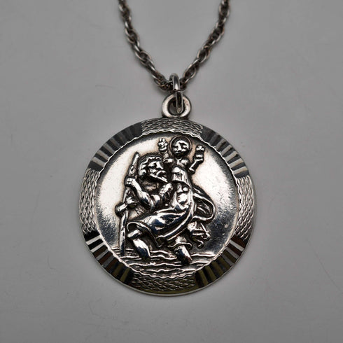 British vintage St. Christopher sterling silver medal pendant, total 14.5g, with sterling silver chain.