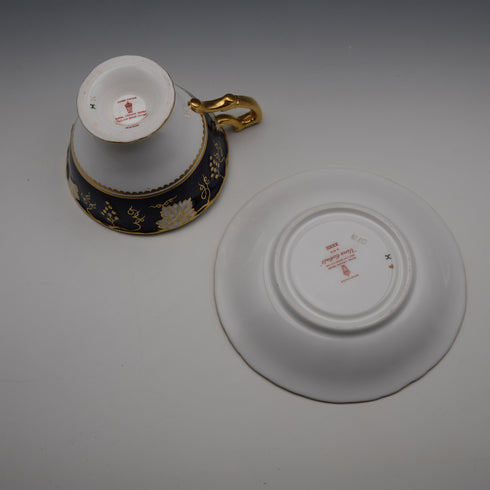 英国复古 Royal Crown Derby “Vine Cobalt” 茶杯与茶碟②