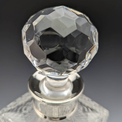 1982 年英國復古切割玻璃方形醒酒器,純銀裝飾 CJ Vander