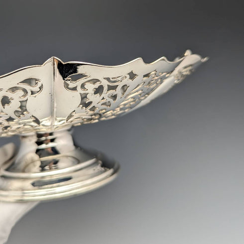 Around 1922 British Antique Silver Plated Compote/Tazza Diameter 24cm Mappin and Webb