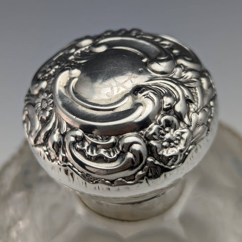 1908 年英國古董切割玻璃香水瓶純銀帶蓋 Levi & Salaman