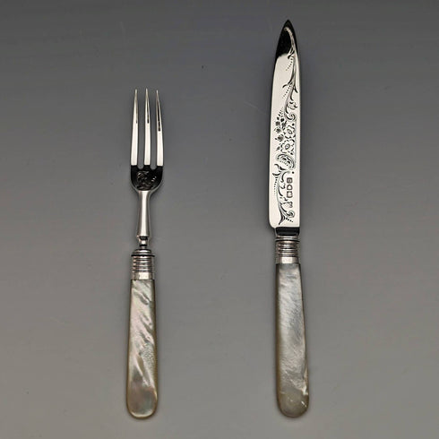 1909 British Antique White Pearl Shell Handle Dessert Cutlery Pair in Case Josiah Williams