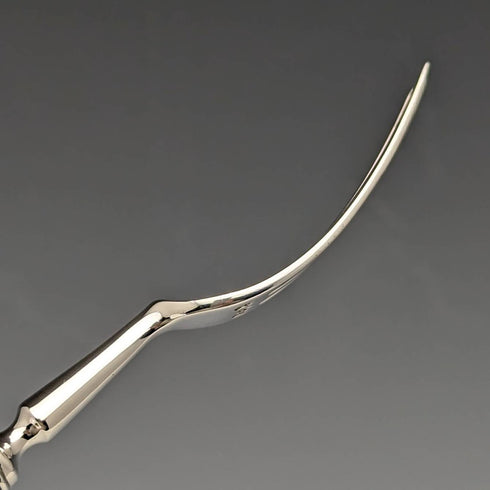 1909 年英國古董白色珍珠貝柄甜點餐具一對,裝在 Josiah Williams 盒中