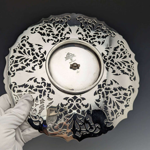 1922 English Vintage Silver Plated Cake Stand Mappin and Webb