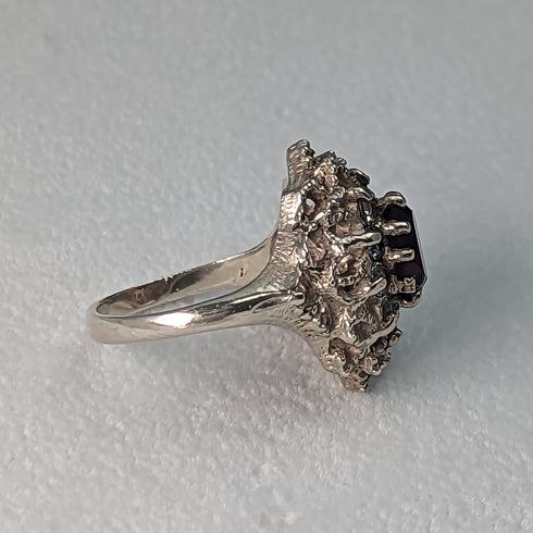 英国ヴィンテージジュエリー ダークレッドストーン 純銀リング(9-10号) 指輪