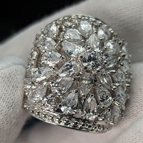 英国ヴィンテージジュエリー キュービックジルコニア 大型純銀リング(11号) 指輪