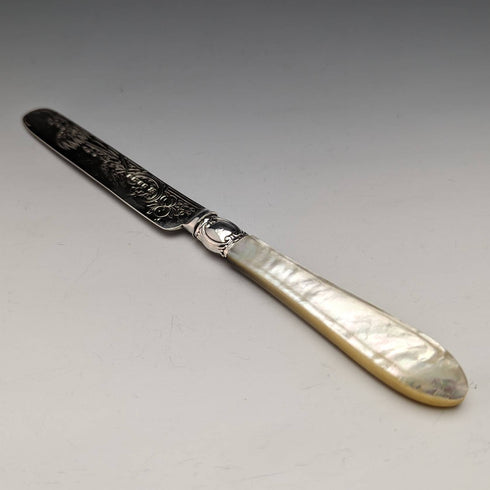 Around 1880 British Antique White Pearl Shell Handle Pure Silver Blade Cutlery 5 Pairs Martin Hall