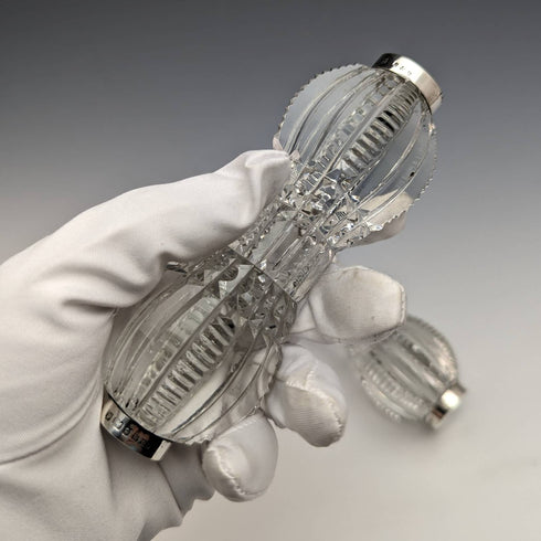 1903年 英国アンティーク カットガラス製 ナイフレストペア 純銀装飾 J Gilbert