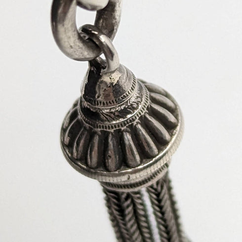 1900年頃 英国アンティーク 純銀製アルバートチェーン 30g ファンシーリンク タッセルフォブ