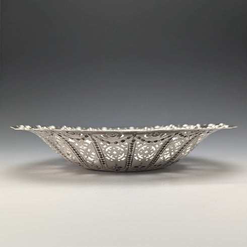 1894年 英国アンティーク 純銀製 ピアス装飾 ボウル/デッシュ 232g Martin Hall