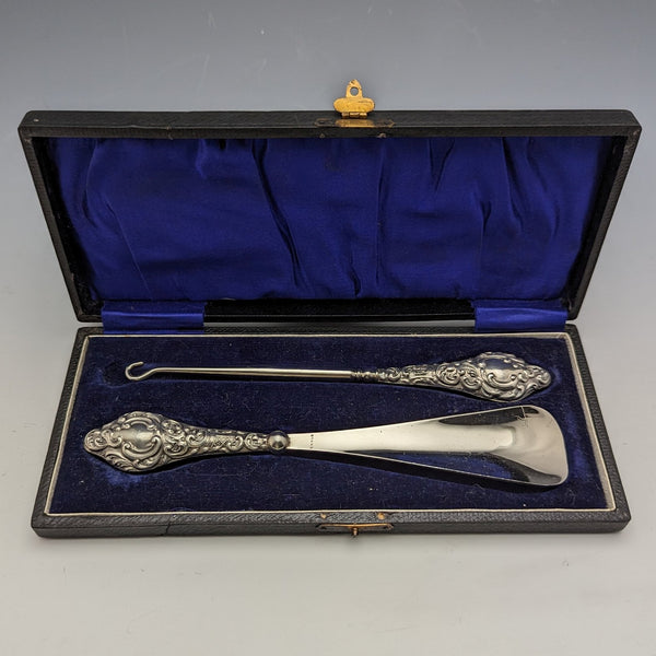 1913 British Antique Pure Silver Handle Shoehorn Button Hook Set in Case J & R Griffin