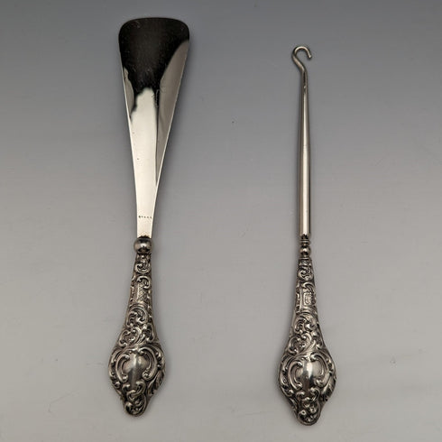 1913 British Antique Pure Silver Handle Shoehorn Button Hook Set in Case J & R Griffin