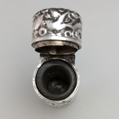 1896 年英國古董純銀浮雕鳥雕塑便攜式香水瓶 Sampson Mordan