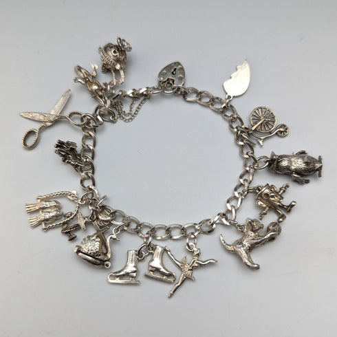 英国ヴィンテージ 純銀製 チャームブレスレット 32g
