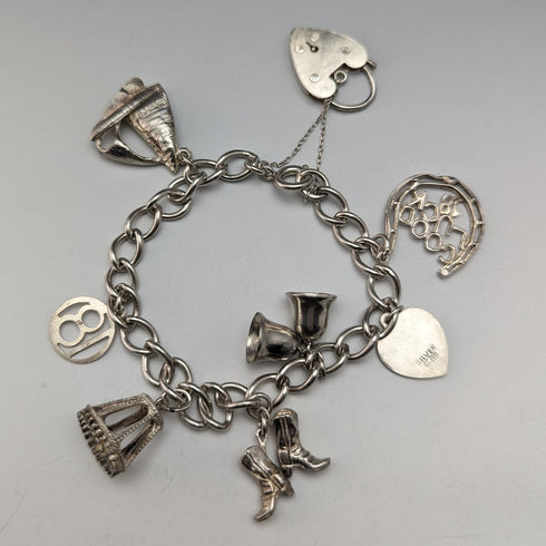 英国ヴィンテージ 純銀製 チャームブレスレット 31g