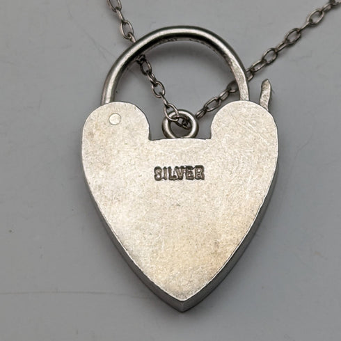 英国ヴィンテージ 純銀製 チャームブレスレット 31g