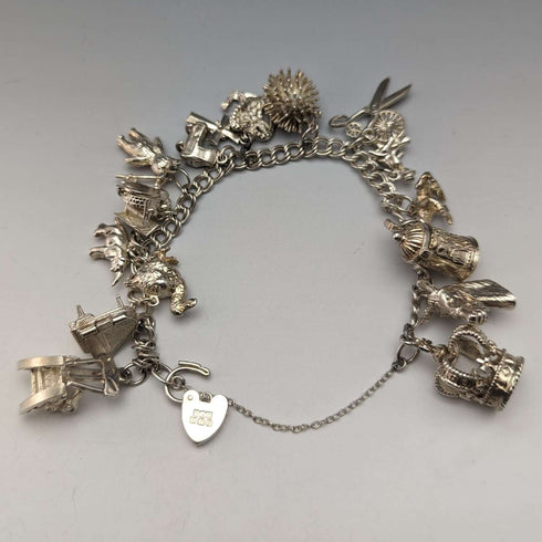 1976 British vintage sterling silver charm bracelet 67g