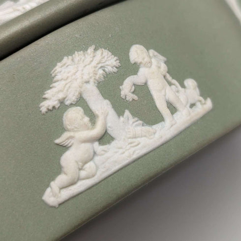 英國復古 Wedgwood Jasperware 橢圓形盒子配件箱綠色