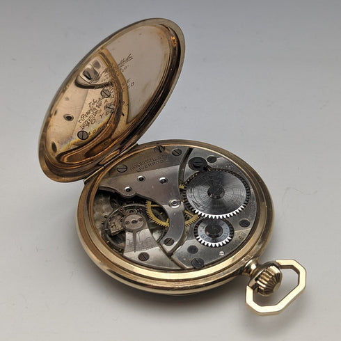 Reloj de bolsillo antiguo inglés Russell de los años 1920, frente abierto chapado en oro, en buen estado de funcionamiento