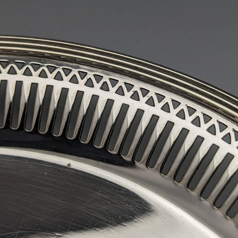 20世紀初頭 米国アンティーク シルバープレート製トレイ 直径28cm Gorham