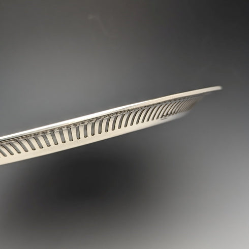 20世紀初頭 米国アンティーク シルバープレート製トレイ 直径28cm Gorham