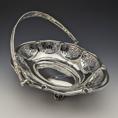 1907年 英国アンティーク 純銀製バスケット ピアス装飾 可動ハンドル 347g Walker&Hall