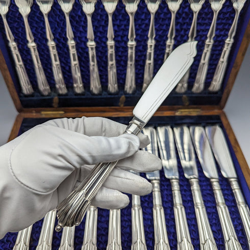 1890 年左右英國古董鍍銀餐具 12 對套裝木盒 William Gallimore