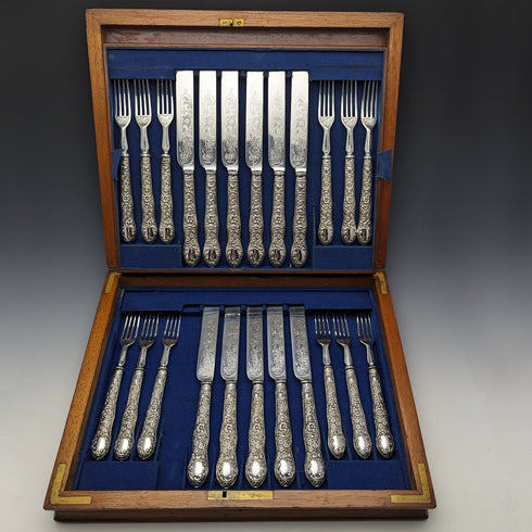 1878年頃 英国アンティーク シルバープレート製カトラリー ナイフ11&フォーク12セット 木箱入り William Gallimore