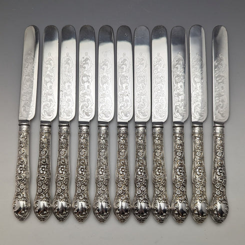 1878 年左右英國古董鍍銀餐具一套 11 刀和 12 叉,裝在木盒中 William Gallimore