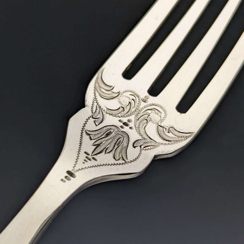 Around 1890 British Antique White Pearl Shell Handle Cutlery 6 Pair Set in Wooden Box Joseph Elliot