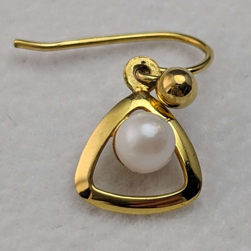 British Vintage Jewelry K9 Gold & Pearl Earrings