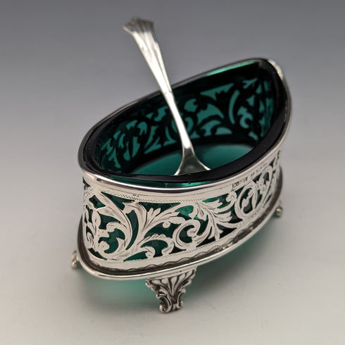 1904 British Antique Pure Silver & Green Glass Salt Dish & Spoon William Hair Haseler
