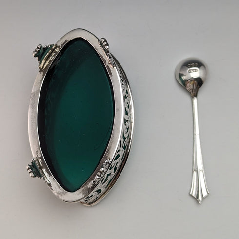 1904 British Antique Pure Silver & Green Glass Salt Dish & Spoon William Hair Haseler