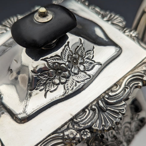 1895年頃 英国アンティーク シルバープレート製ティーポット Lee & Henry Wigfull