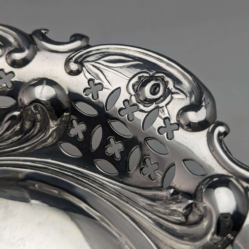 1895 British Antique Sterling Silver Pair of Stem Bonbon Dishes 128g William Hutton