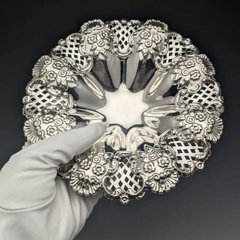 1901 British Antique Sterling Silver Stem Dish 182g William Davenport