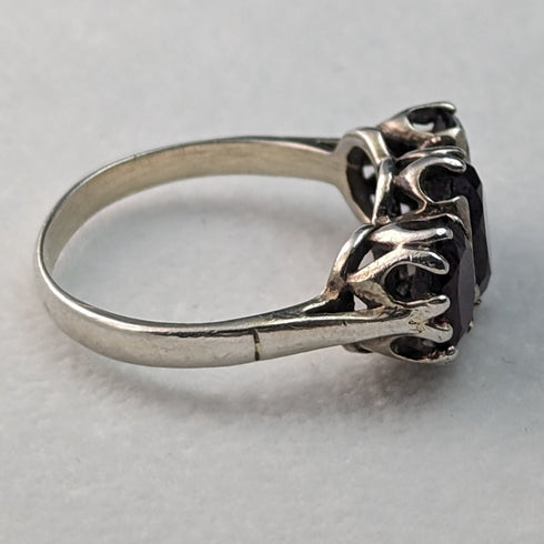 1977年 英国ヴィンテージジュエリー 3ガーネット 純銀リング 指輪