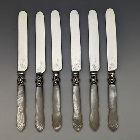 19 世紀末英國古董雕刻白色珍珠手柄甜點餐具 6 副套裝木盒裝