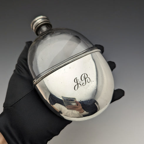 1900 年英國古董鍍銀裝飾橢圓形玻璃九柱酒壺